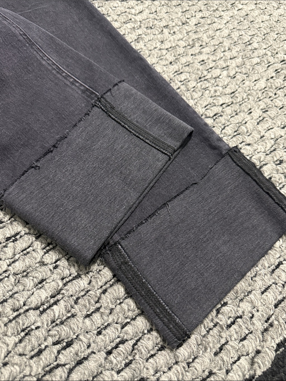 Denim Forum Arlo Hi Rise Cuff Straight Leg Jeans Sz 28 Washed Black Classic - Picture 7 of 9